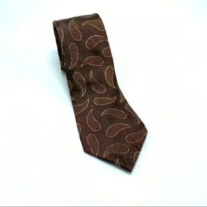 Chloe’ 100% silk paisley tie